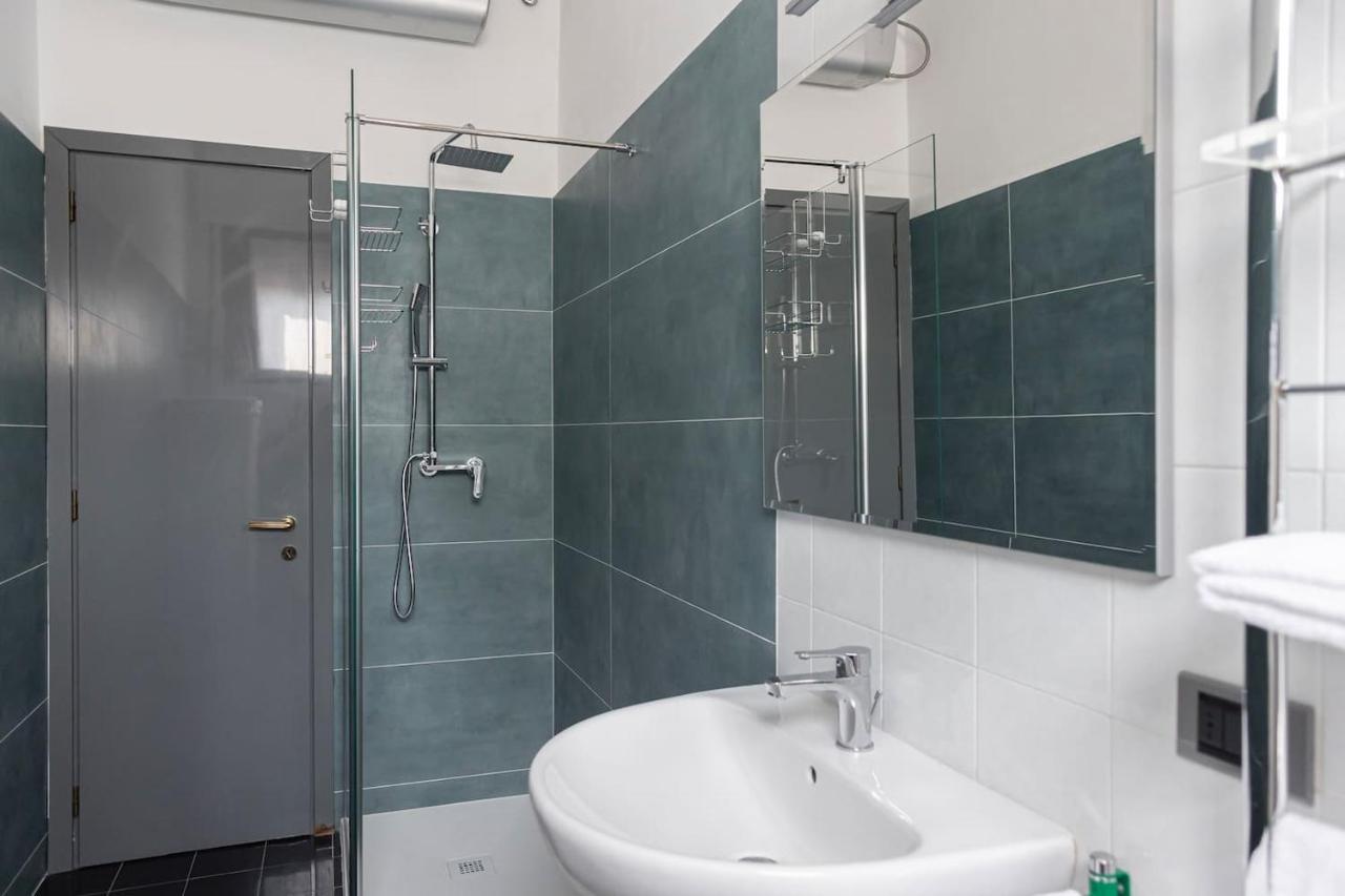 Apartment Close To Duomo Милано Екстериор снимка