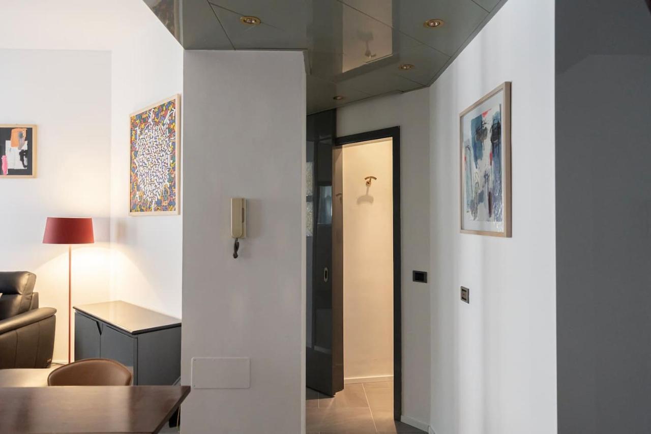 Apartment Close To Duomo Милано Екстериор снимка