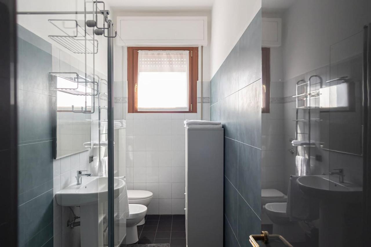 Apartment Close To Duomo Милано Екстериор снимка